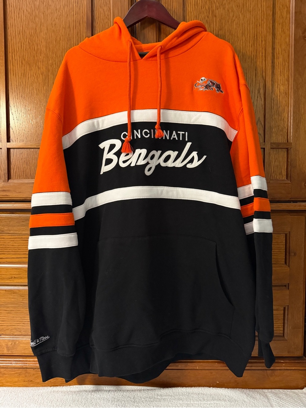 Mitchell & Ness NFL Cincinnati Bengals Head Coach Pullover Hoodie Throwbacks